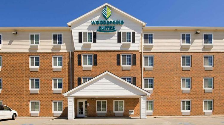 WoodSpring Suites Omaha Bellevue Exterior