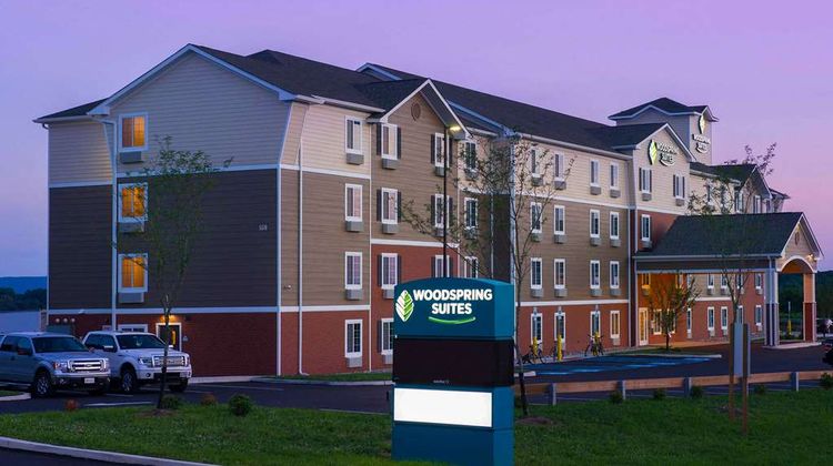 WoodSpring Suites Allentown Exterior