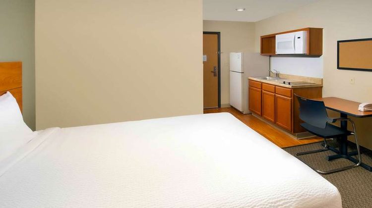 WoodSpring Suites Allentown Room