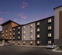 WoodSpring Suites Tri-Cities Richland Exterior