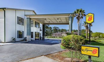 Super 8 by Wyndham Kinder