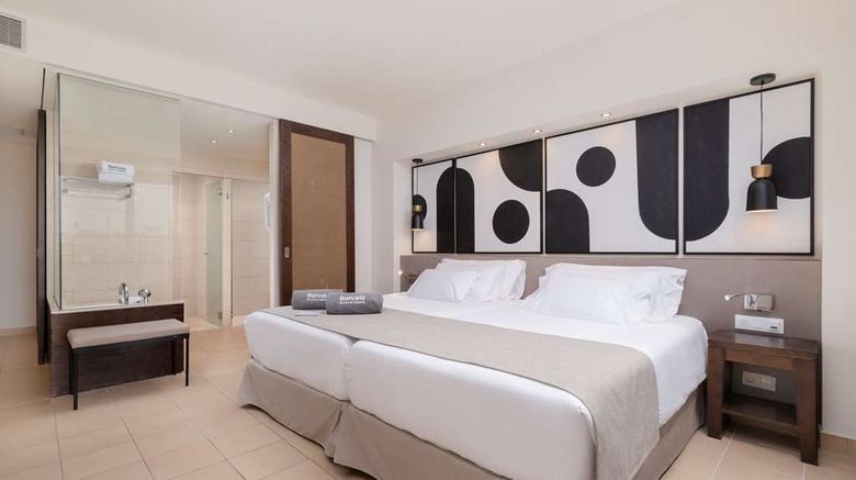 <b>Barcelo Tenerife Suite</b>. Images powered by <a href="https://iceportal.shijigroup.com/" title="IcePortal" target="_blank">IcePortal</a>.
