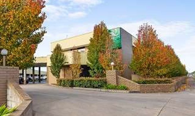 Presidential Motel Exterior