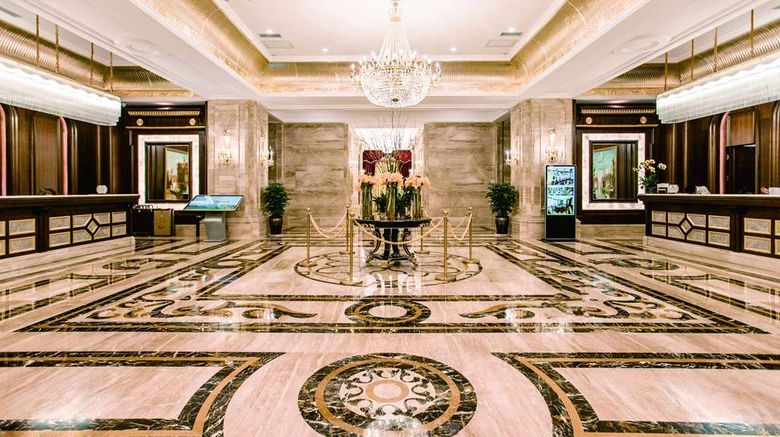 <b>Wyndham Grand Kunming East Lobby</b>. Images powered by <a href="https://iceportal.shijigroup.com/" title="IcePortal" target="_blank">IcePortal</a>.