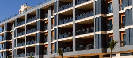 Real Marina Residences Exterior