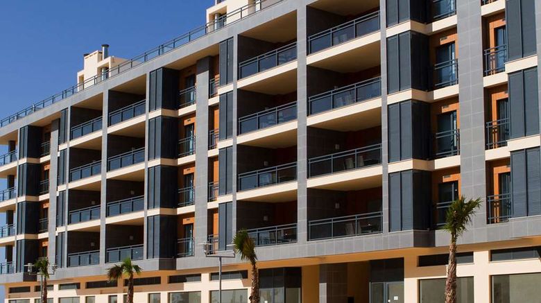 <b>Real Marina Residences Exterior</b>. Images powered by <a href="https://iceportal.shijigroup.com/" title="IcePortal" target="_blank">IcePortal</a>.