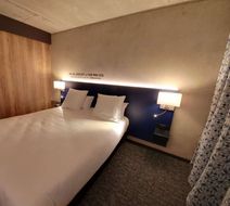 Lorraine Hotel Room