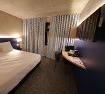 Lorraine Hotel Room