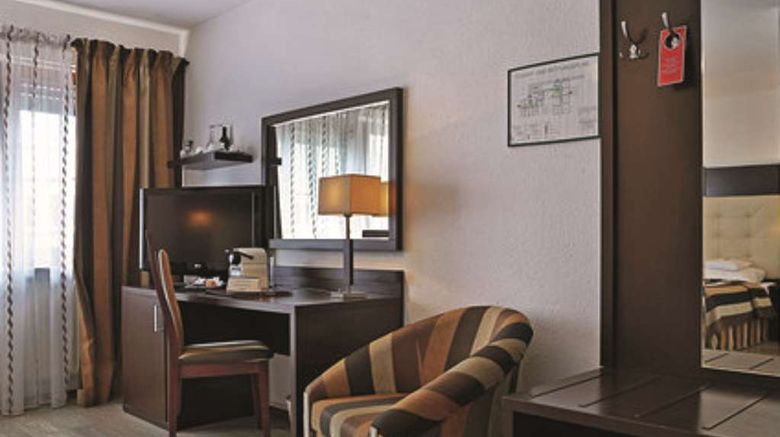 <b>Hotel Empfingerhof-Sure Hotel Coll by BW Room</b>. Images powered by <a href="https://iceportal.shijigroup.com/" title="IcePortal" target="_blank">IcePortal</a>.
