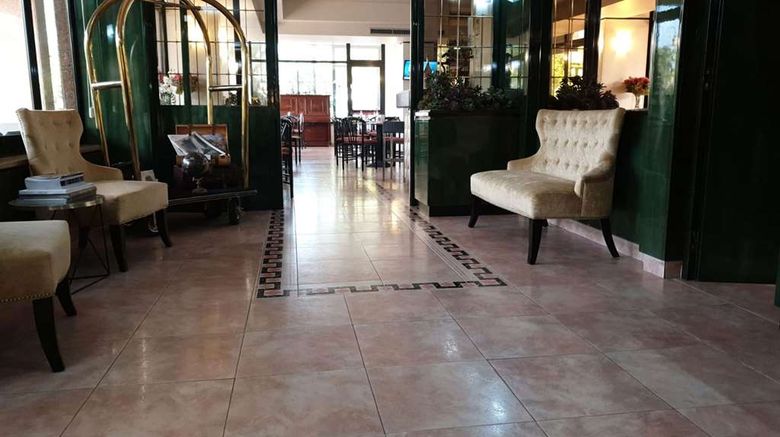 <b>Cristallo Relais, Sure Hotel Coll by BW Lobby</b>. Images powered by <a href="https://iceportal.shijigroup.com/" title="IcePortal" target="_blank">IcePortal</a>.