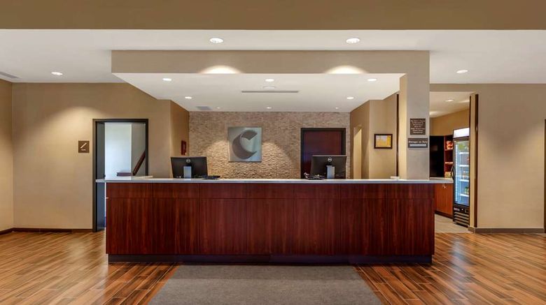 <b>Comfort Suites Grand Island Lobby</b>. Images powered by <a href="https://iceportal.shijigroup.com/" title="IcePortal" target="_blank">IcePortal</a>.