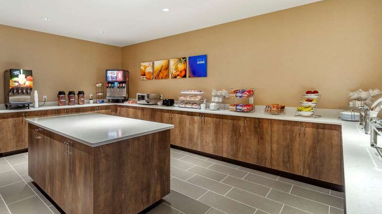 <b>Comfort Suites Grand Island Restaurant</b>. Images powered by <a href="https://iceportal.shijigroup.com/" title="IcePortal" target="_blank">IcePortal</a>.