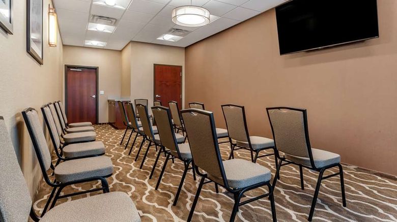 <b>Comfort Suites Grand Island Meeting</b>. Images powered by <a href="https://iceportal.shijigroup.com/" title="IcePortal" target="_blank">IcePortal</a>.