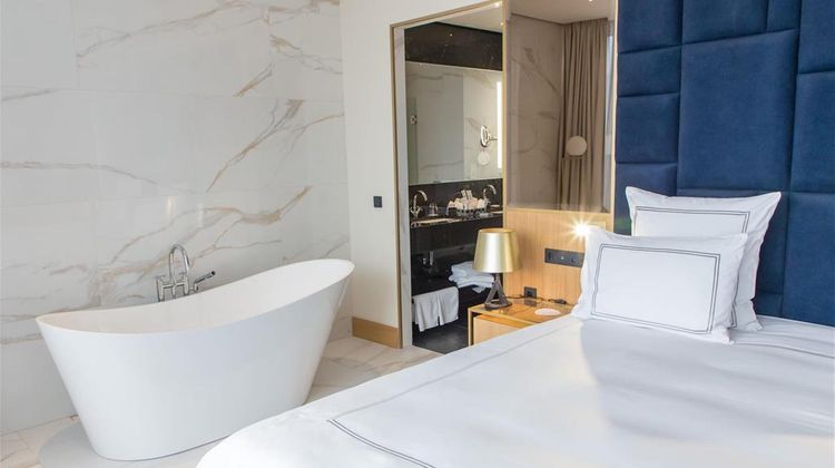 Swissotel Sarajevo Room
