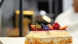 <b>Fairmont Quasar Istanbul Restaurant</b>. Images powered by <a href="https://iceportal.shijigroup.com/" title="IcePortal" target="_blank">IcePortal</a>.