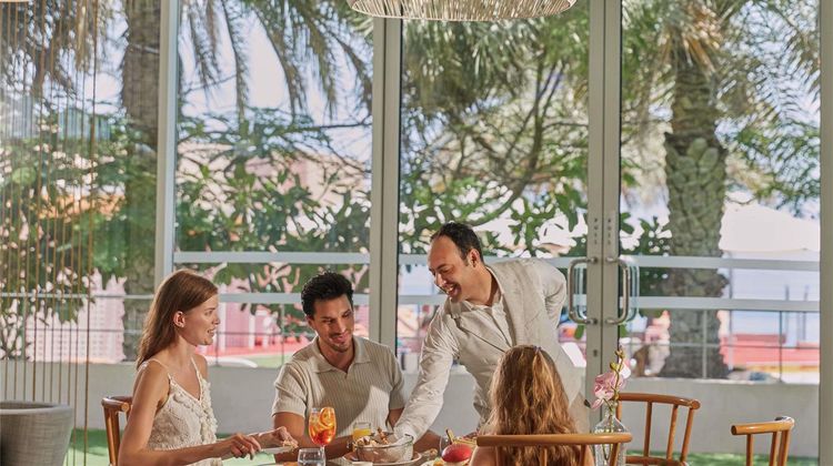 Fairmont Fujairah Beach Resort Restaurant