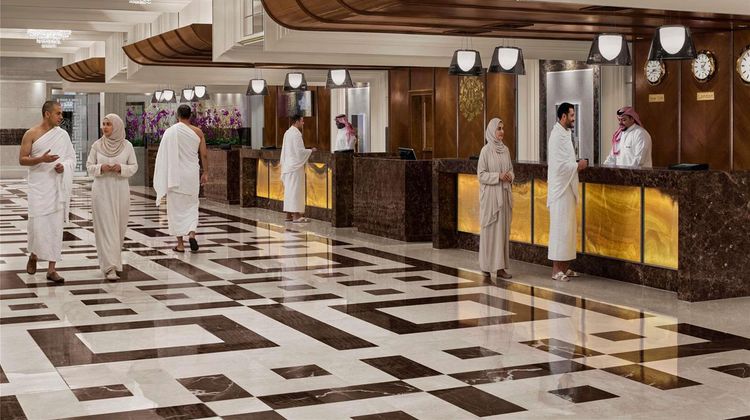 Swissotel Al Maqam Exterior