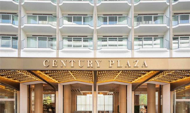 Fairmont Century Plaza Exterior