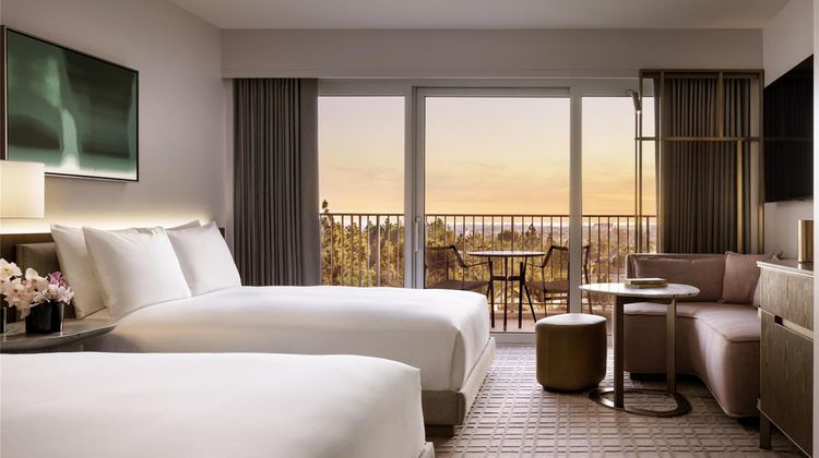 Fairmont Century Plaza Room
