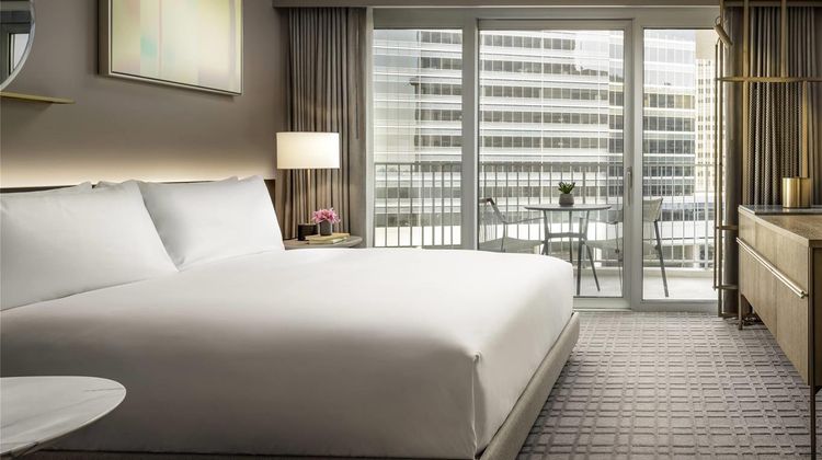 Fairmont Century Plaza Room