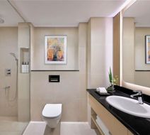 Swissotel Al Murooj Dubai Room