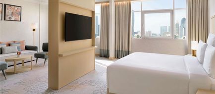 Swissotel Al Murooj Dubai Exterior