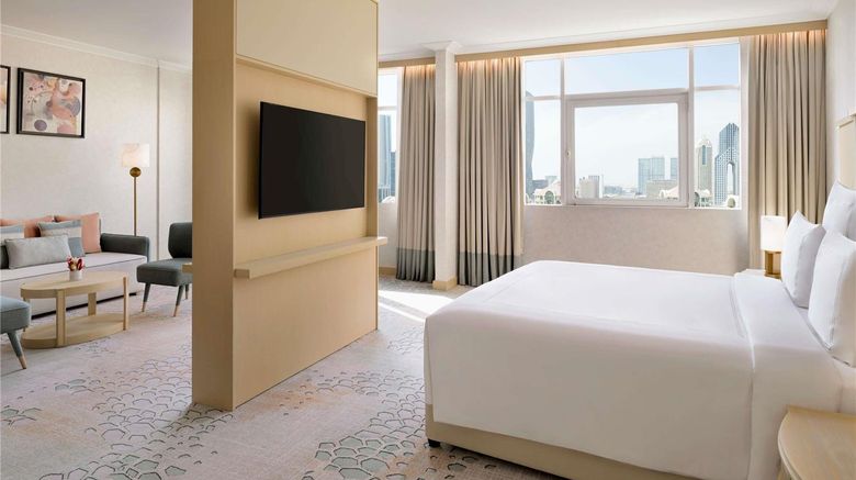 <b>Swissotel Al Murooj Dubai Exterior</b>. Images powered by <a href="https://iceportal.shijigroup.com/" title="IcePortal" target="_blank">IcePortal</a>.