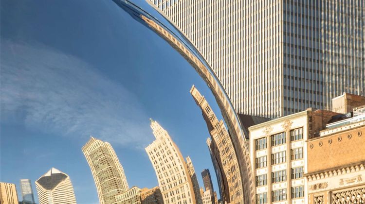 Fairmont Chicago, Millennium Park Exterior