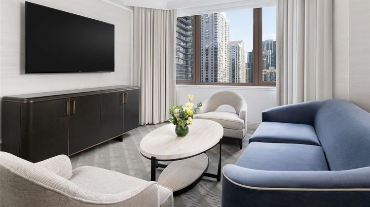 Fairmont Chicago, Millennium Park Room