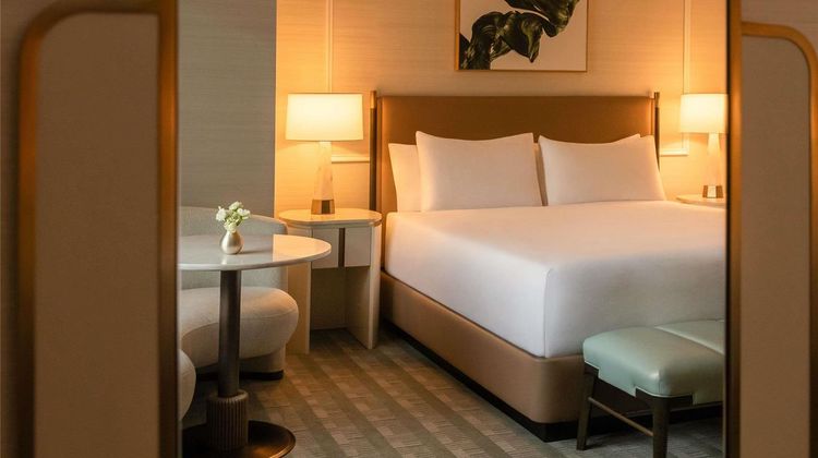 Fairmont Chicago, Millennium Park Room