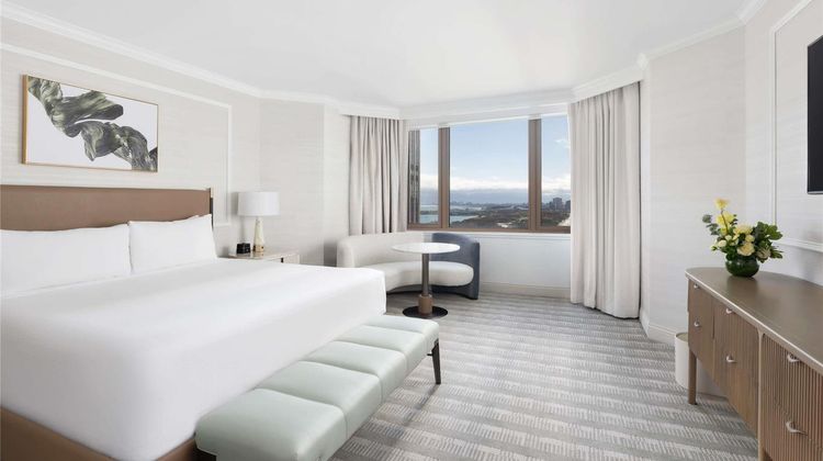 Fairmont Chicago, Millennium Park Room