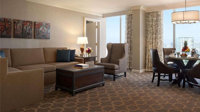 <b>The Fairmont Dallas Suite</b>. Images powered by <a href="https://iceportal.shijigroup.com/" title="IcePortal" target="_blank">IcePortal</a>.