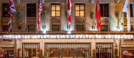 Fairmont Royal York Exterior
