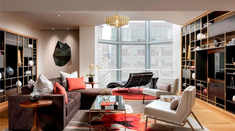 <b>Fairmont The Queen Elizabeth Suite</b>. Images powered by <a href="https://iceportal.shijigroup.com/" title="IcePortal" target="_blank">IcePortal</a>.
