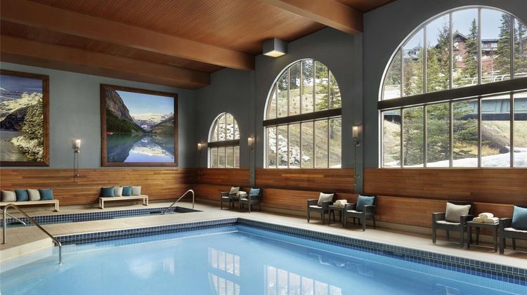 Fairmont Chateau Lake Louise Pool