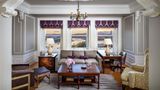 <b>The Fairmont Empress Hotel Victoria Suite</b>. Images powered by <a href="https://iceportal.shijigroup.com/" title="IcePortal" target="_blank">IcePortal</a>.