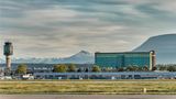 <b>Fairmont Vancouver Airport Exterior</b>. Images powered by <a href="https://iceportal.shijigroup.com/" title="IcePortal" target="_blank">IcePortal</a>.