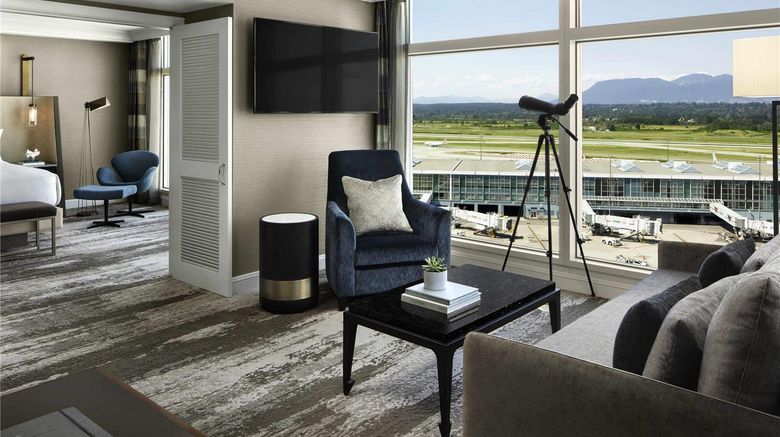 <b>Fairmont Vancouver Airport Suite</b>. Images powered by <a href="https://iceportal.shijigroup.com/" title="IcePortal" target="_blank">IcePortal</a>.