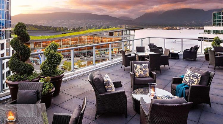 Fairmont Waterfront Room