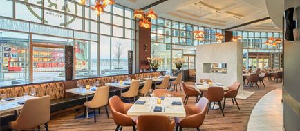 Fairmont Waterfront Exterior