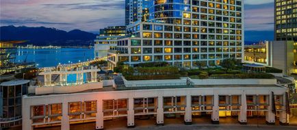 Fairmont Waterfront Exterior