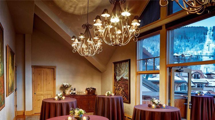 Fairmont Heritage Place Franz Klammer Meeting