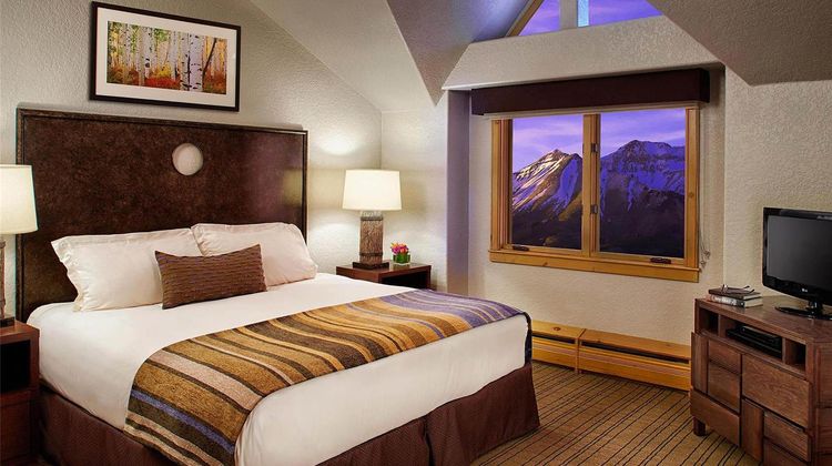 Fairmont Heritage Place Franz Klammer Room