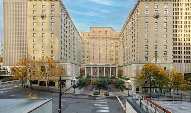 Fairmont Olympic Hotel Exterior