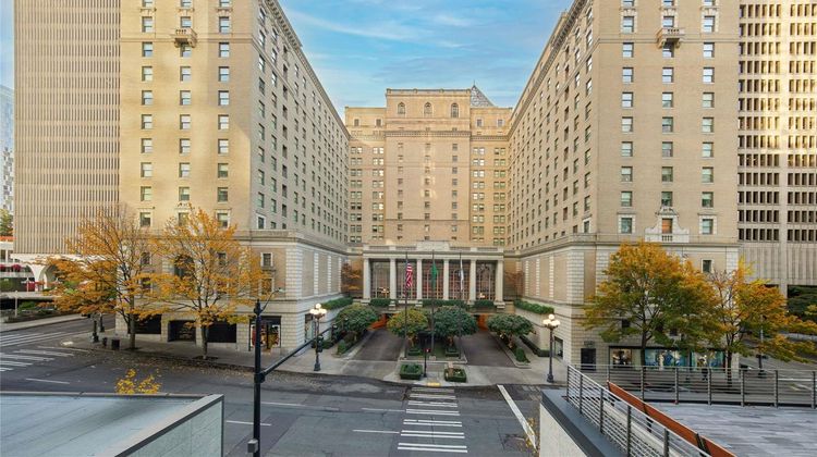 Fairmont Olympic Hotel Exterior