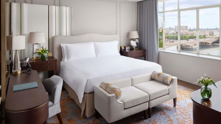 The Savoy, A Fairmont Hotel Suite