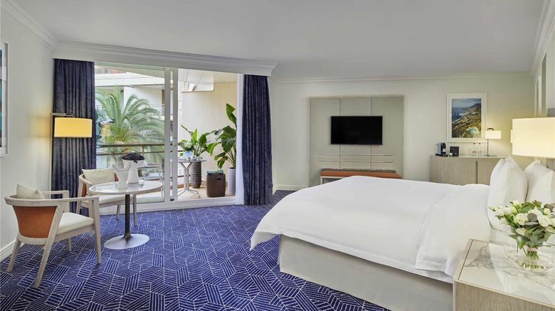 <b>The Fairmont Monte Carlo Suite</b>. Images powered by <a href="https://iceportal.shijigroup.com/" title="IcePortal" target="_blank">IcePortal</a>.