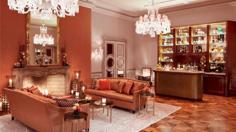 <b>Fairmont Hotel Vier Jahreszeiten Meeting</b>. Images powered by <a href="https://iceportal.shijigroup.com/" title="IcePortal" target="_blank">IcePortal</a>.