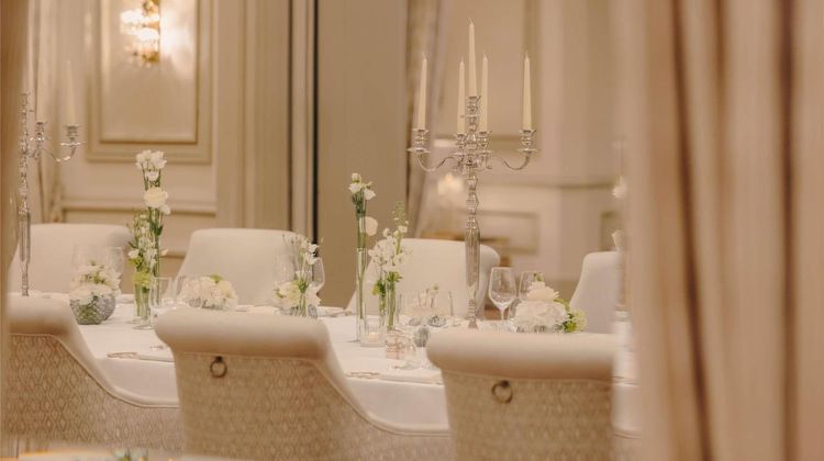 Fairmont Hotel Vier Jahreszeiten Other