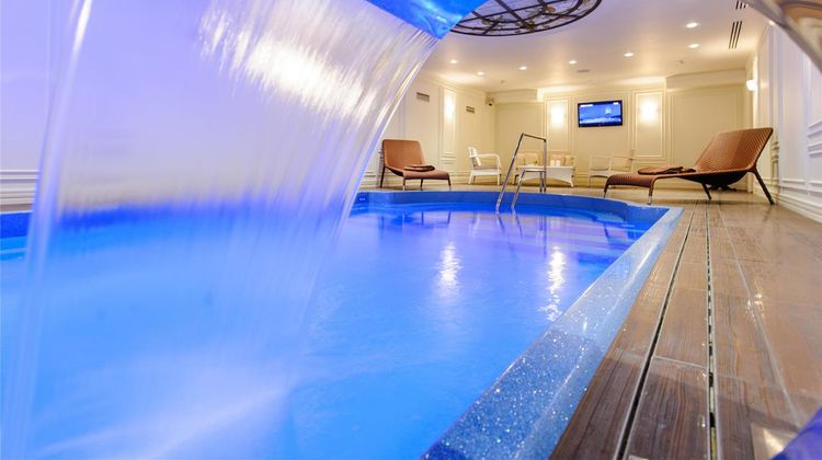 Fairmont Grand Hotel Kyiv Pool